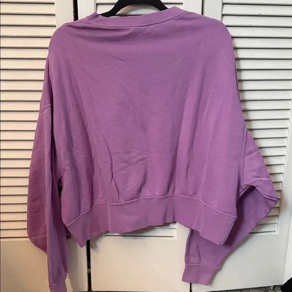 Nike Women's Lavender Sweatshirt - Picture 2 of 3